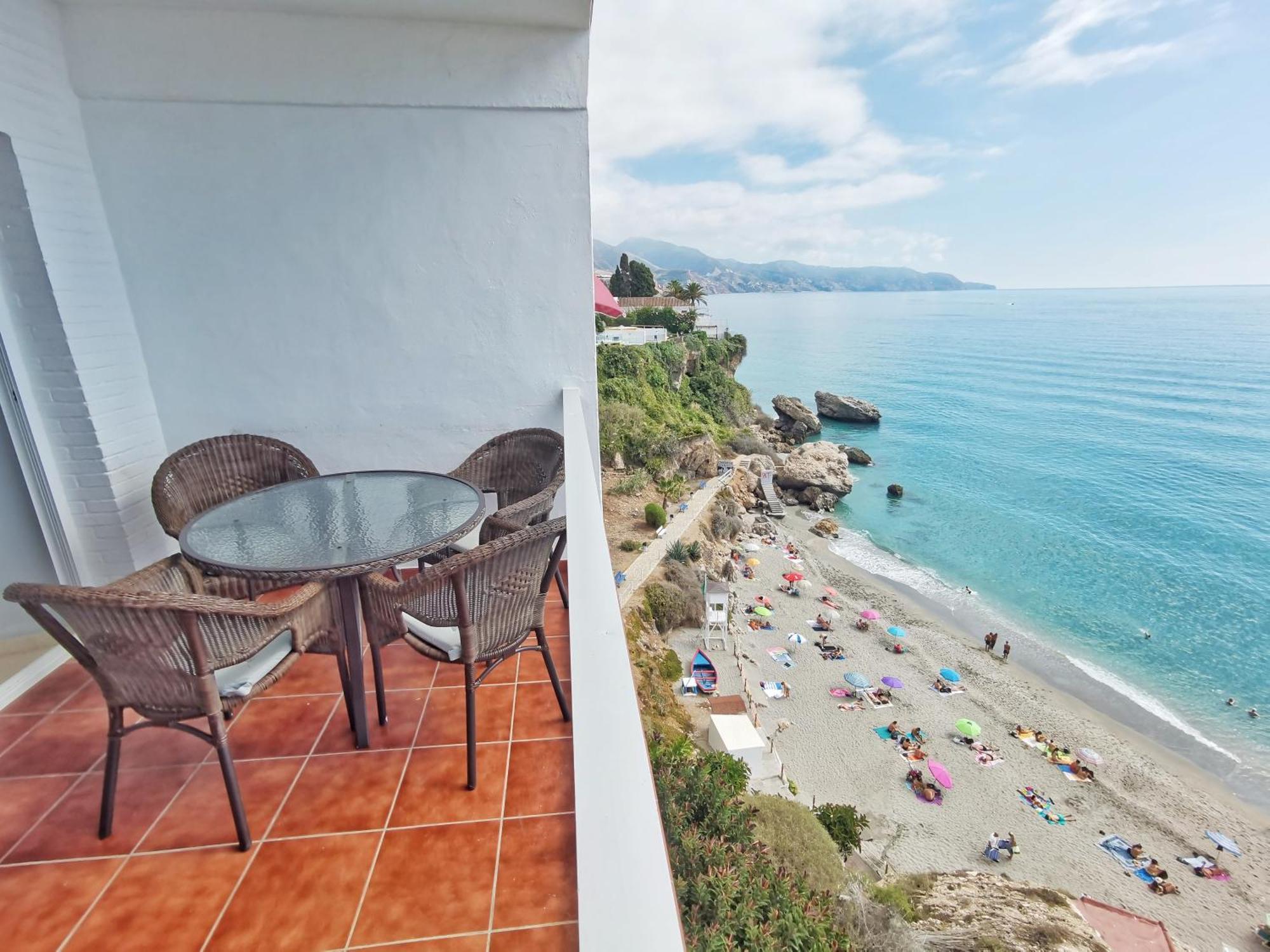 Carabeo Vista Mar Apartment Nerja Exterior photo